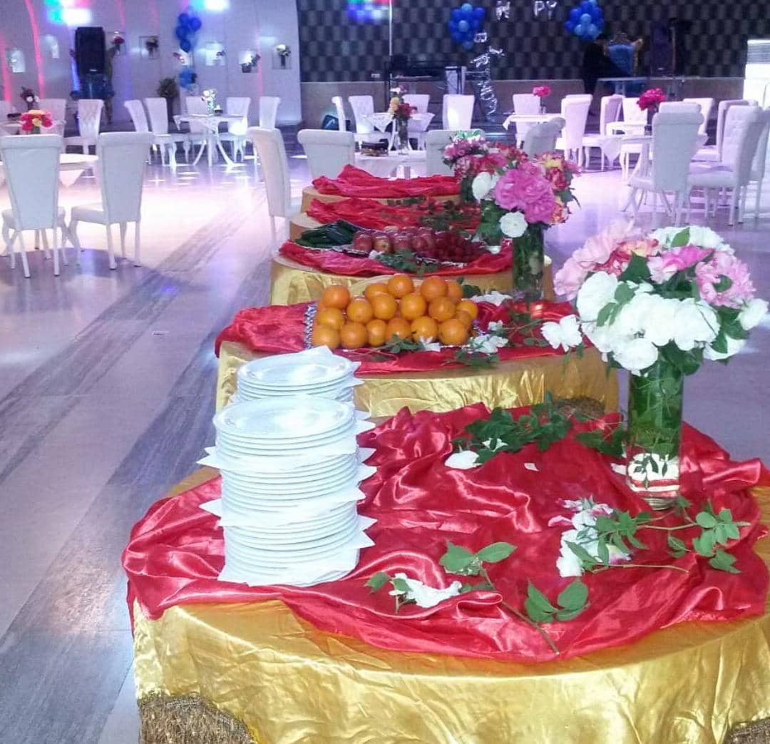 سرو غذا و پذیرایی